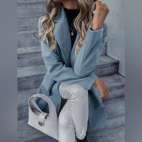 Elegant Blue Double Breasted Lapel Collar Button Up Pocketed Overcoat - Picture 4 of 9